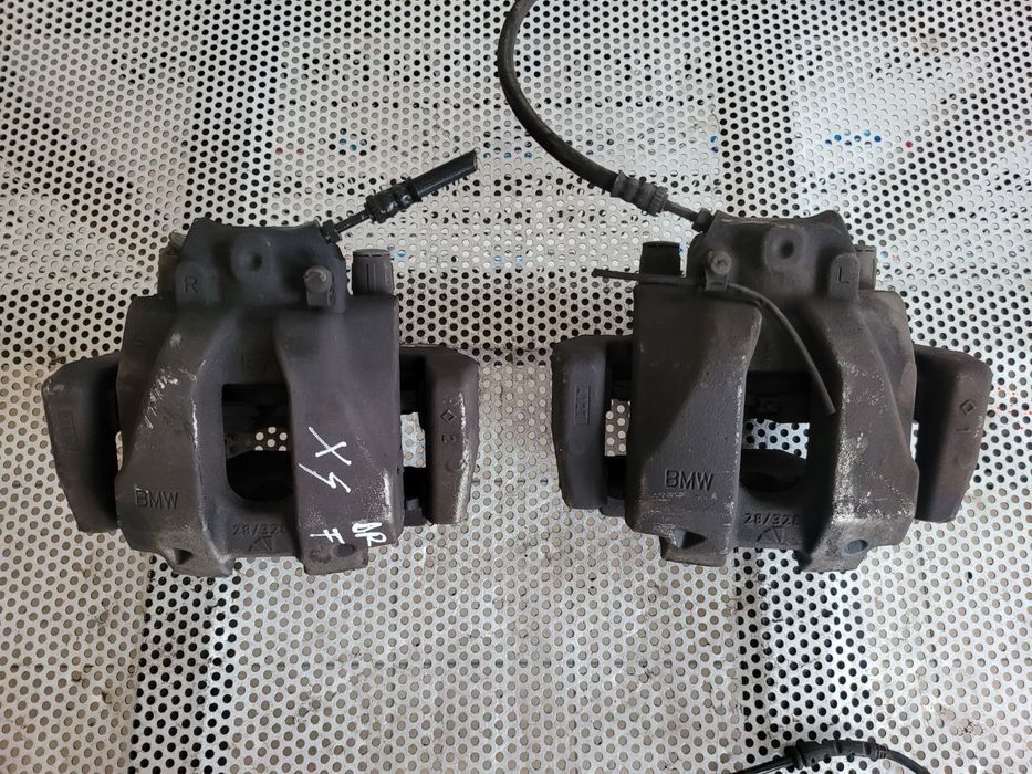 Etrieri Etrier Stanga Dreapta Fata Bmw X4 F26 2.0 Diesel Motor B47 Masina Cu 22.000 Km Ca Si Noi Dezmembrez Bmw X4 F26 2.0 Diesel Motor B47 Xdrive 4x4