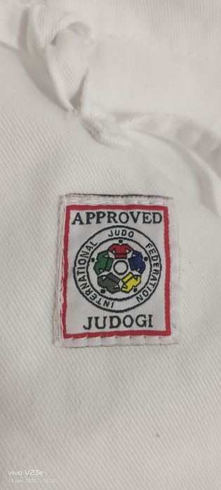 Продам кимоно для дзюдо