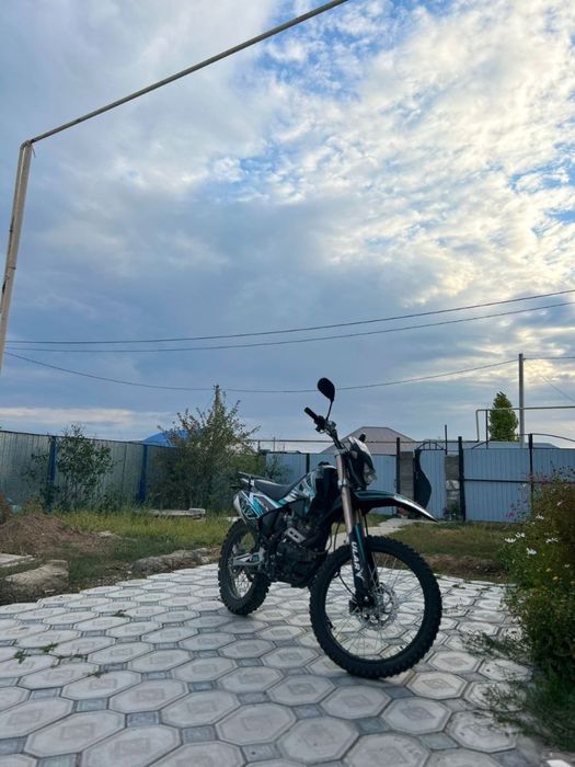 Эндуро 250 кубов