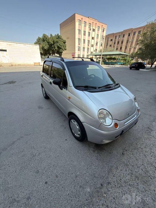 Matiz mashina sotiladi