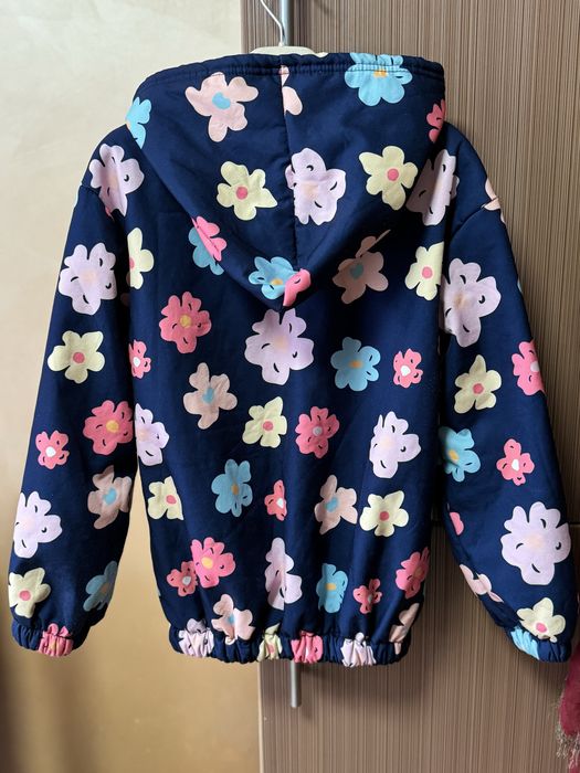 Куртка-ветровка для девочки