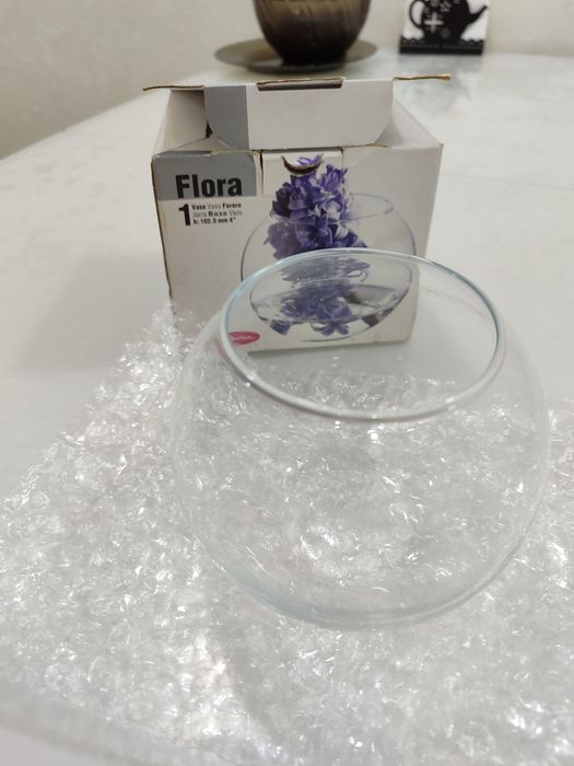 Ваза стеклянная фирма Flora