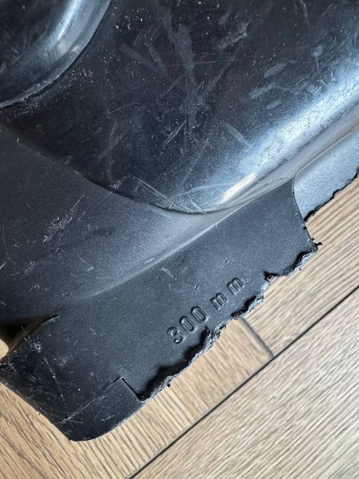 Продам лыжные ботинки Dolomite