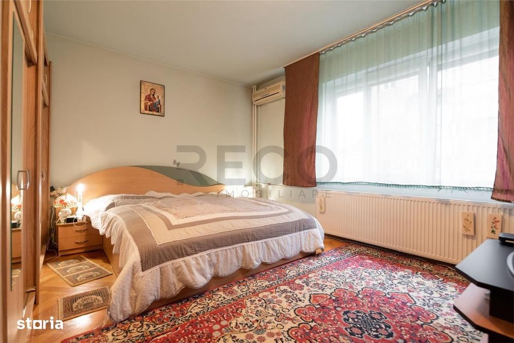 RECO Apartament 4 camere, decomandat, Bloc cu lift, Etajul 3, sub 1300
