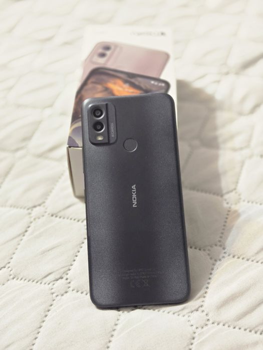 Телефон Nokia C 22