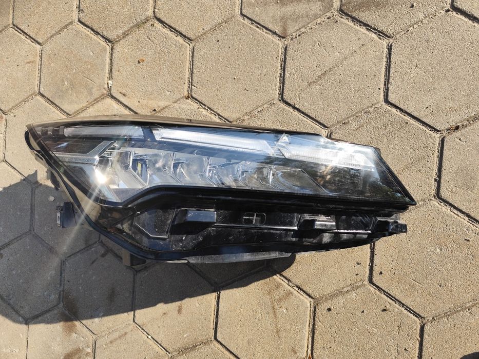 Фара Джили Кулрей Geely Coolray 25 год