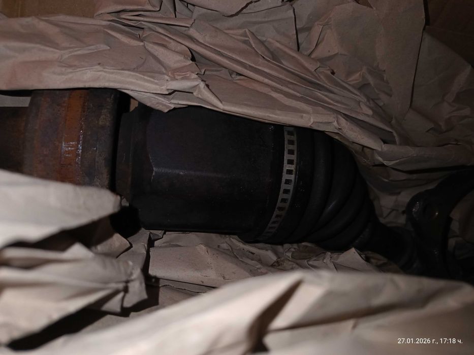 Дясна полуоска Тойота Корола 2.0 d4d