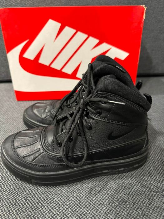 Нови високи зимни обувки nike
Размер: 36 ( стелка 23 см )

Цена: 40€

Обувките са в отлично състояние‼️

Изпращам с опция Преглед/Тест‼️