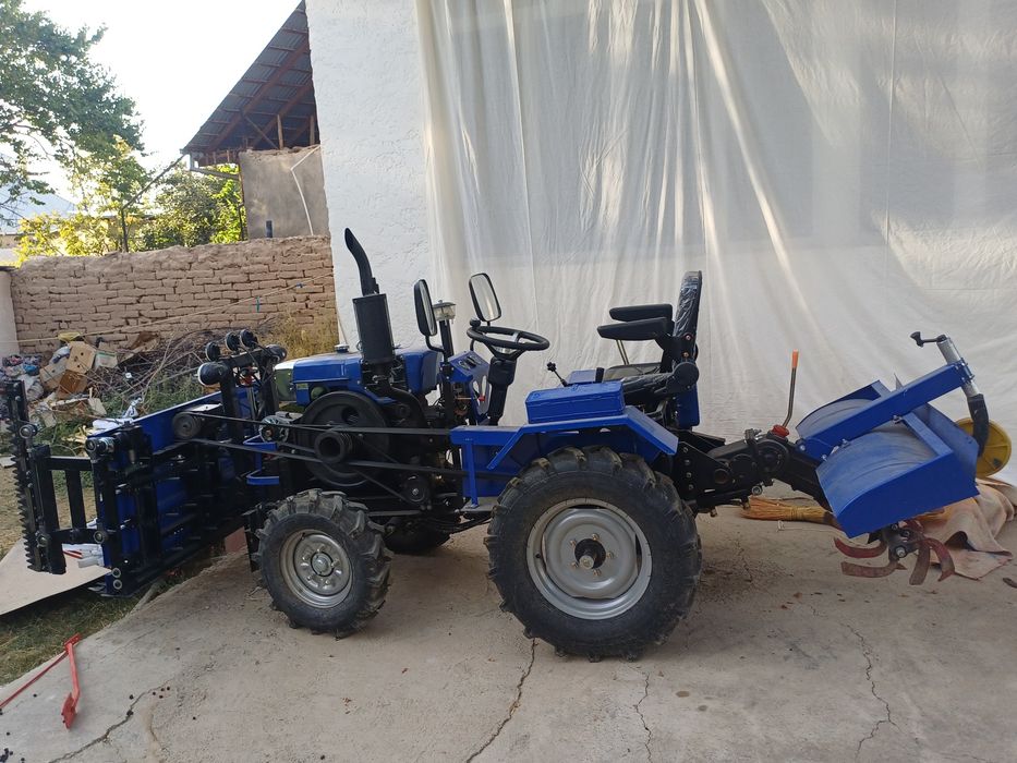 Traktor zubr 11 05