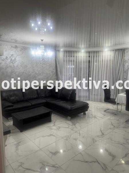 Продава се Многостаен апартамент в Пловдив, Остромила - 179 кв.м за 1665 €/кв.м - Снимка #2