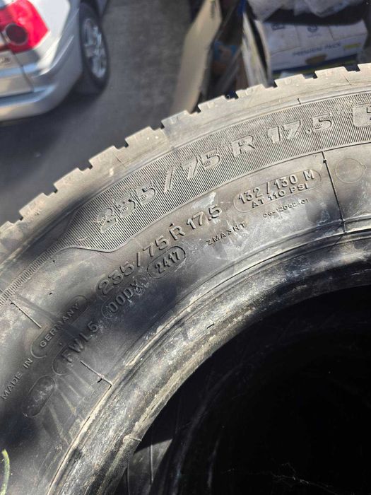 Продавам Гуми за камион 215х75х17.5 / 235х75х17.5 / 265х70х19.5