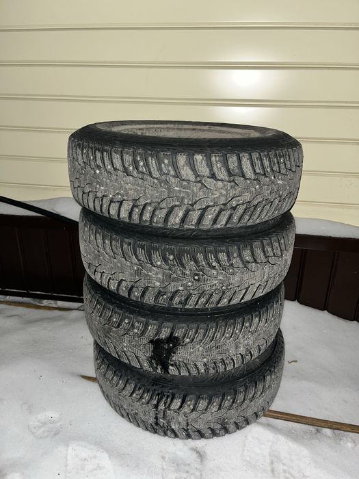 Продам резину с дисками комплектом