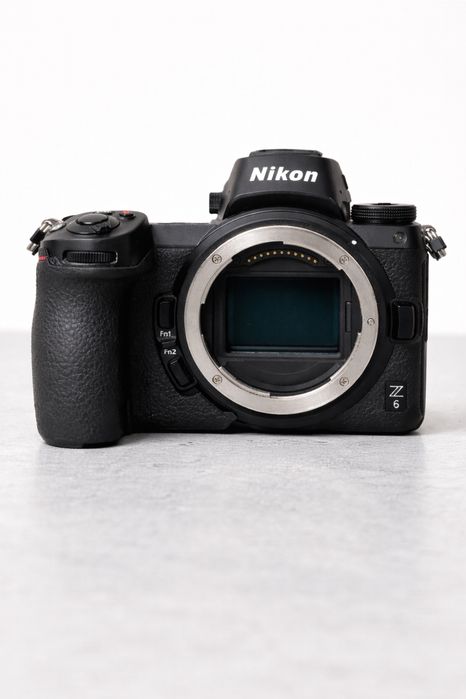 Nikon Z6 Mirrorless Full Frame – 3 baterii – stare bună