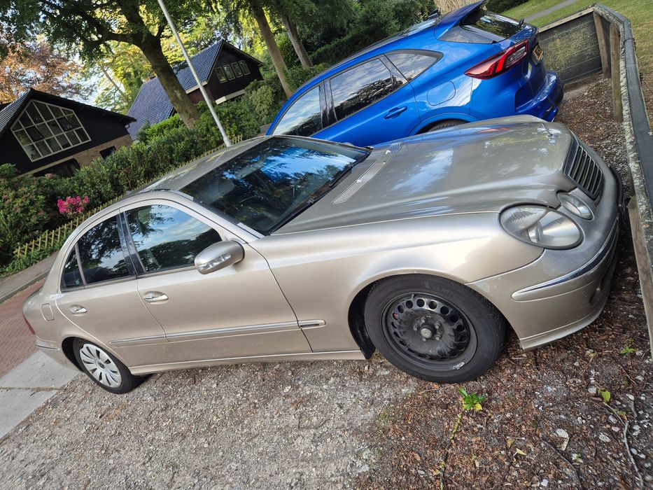 MERCEDES-BENZ E-Class 2005 — imagine 4