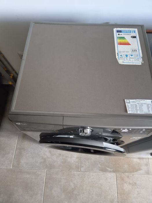 Vand  mașină splat LG