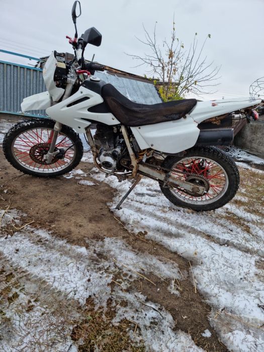 Продам мотоцикл Enduro 200