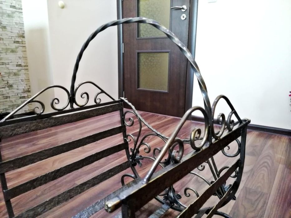 Изработка на стойки за дърва от ковано желязо