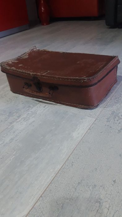 Стар картонен куфар KAZETO /Чехословакия