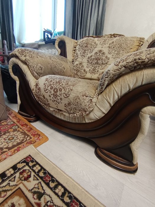 Продам мягкий диван