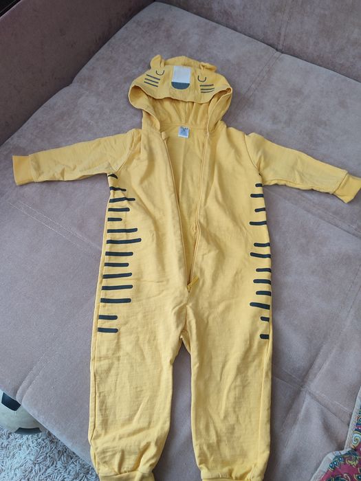 Продам детский костюм х/б