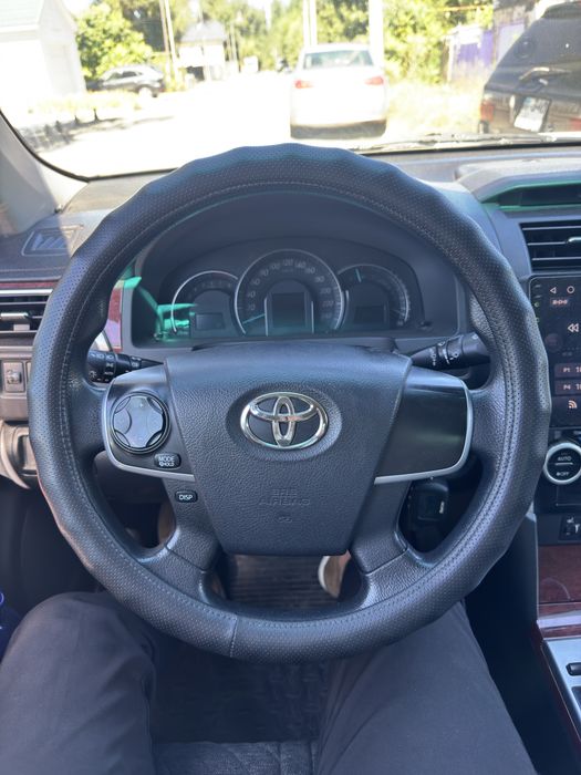 Продам руль от камри 50