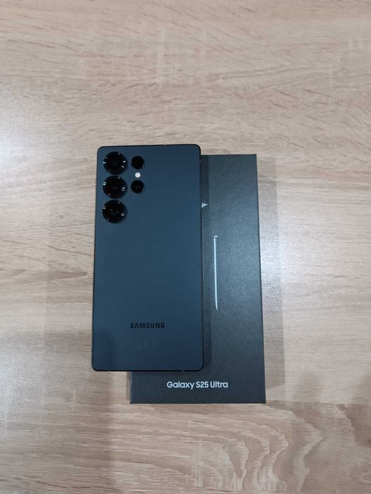 SAMSUNG S25 ULTRA 256 GB почти като нов !