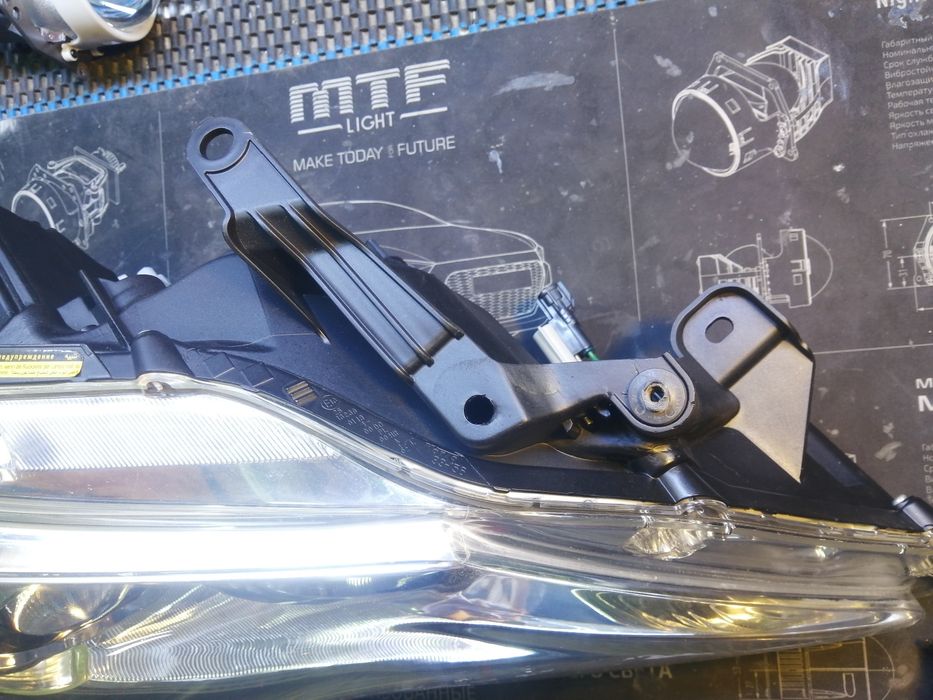 Фара тойота камри 50 Европа