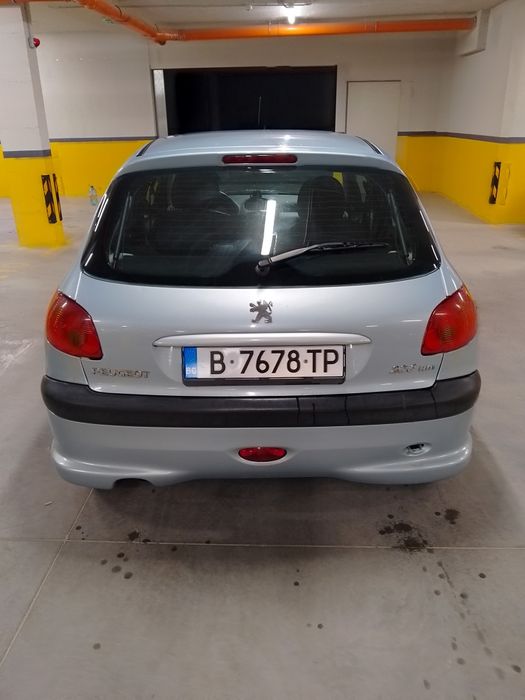 Продавам Пежо 206  1.4HDI