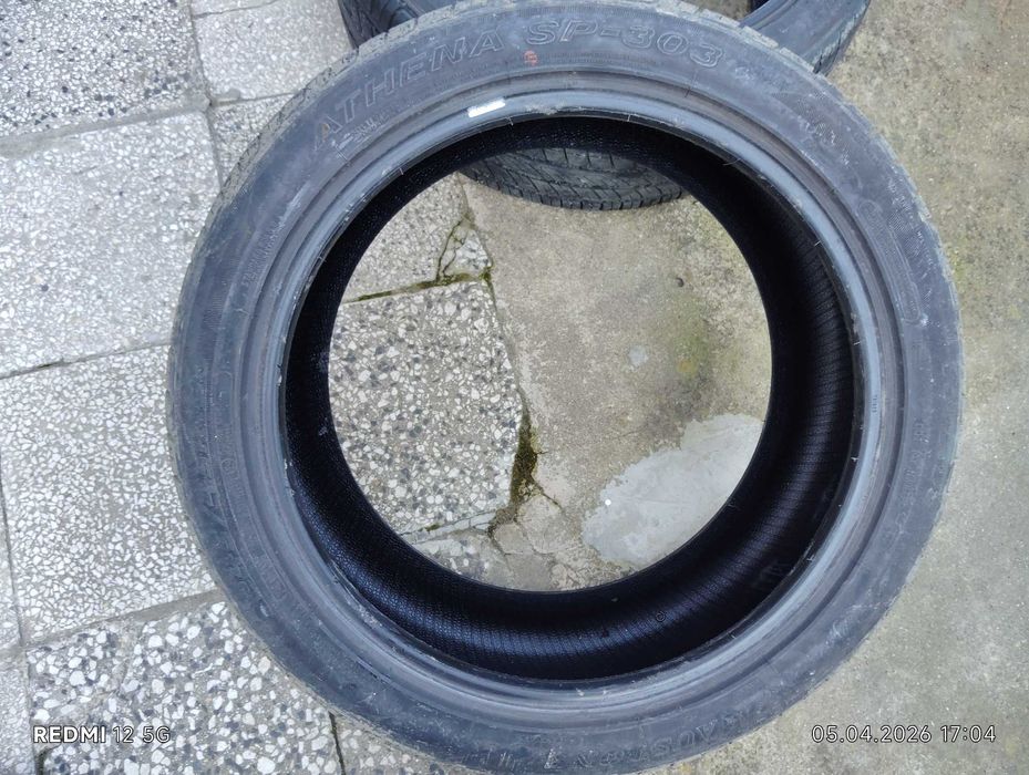 Две летни гуми 245/45 R19 - 120 euro общо и двете гуми