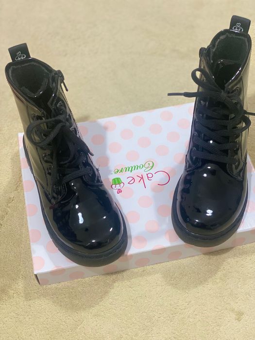 Детски боти от лак