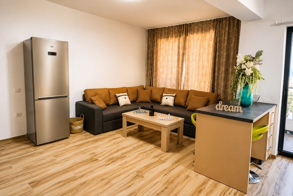 Cazare cu vedere la mare in apart 2 cam Mamaia Nord zona Azimuth