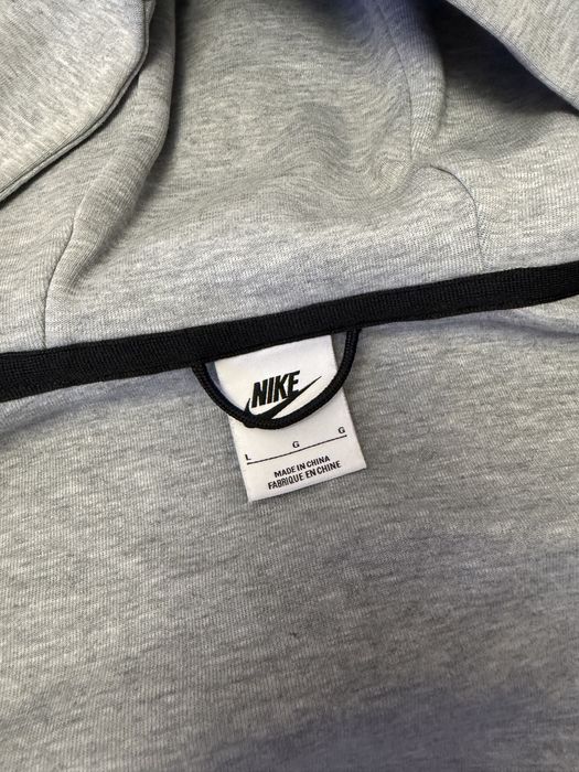 Сиво горнище nike tech fleece