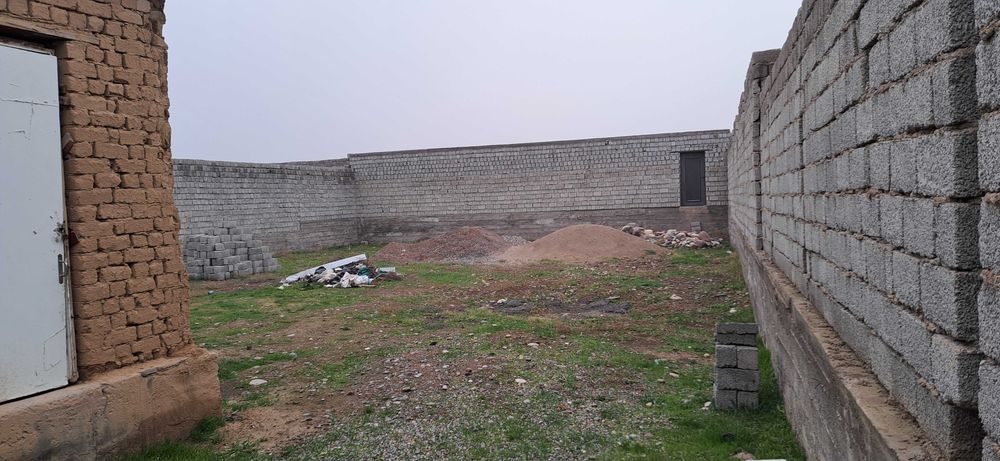 Продается земля в Чирчике.