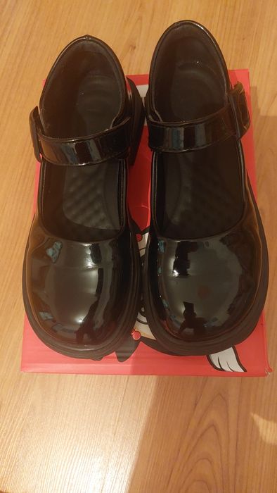 Детская обувь для девочки