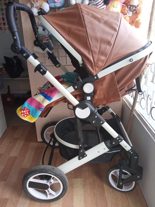 Срочно продам коляску