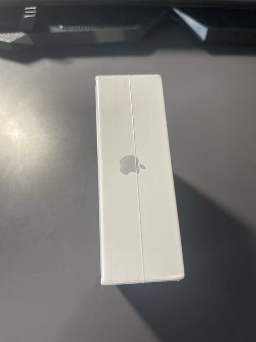 AirPods 2 Wireless Charging