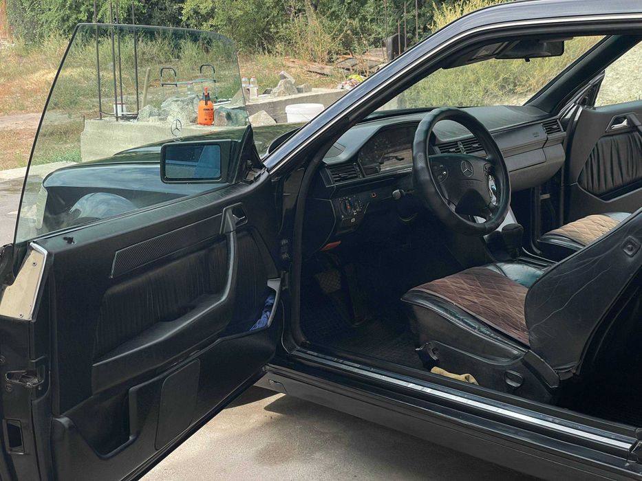 Mercedes-Benz W124 Coupe 3.0.