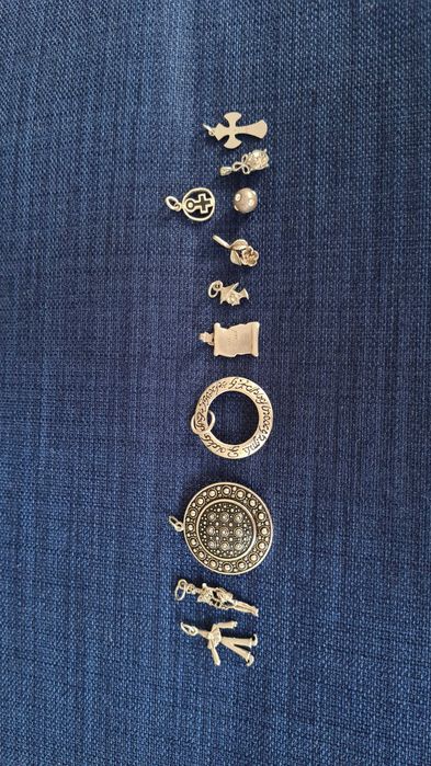 Сребърни пръстени, висулки, синджирчета, гривни и обеци