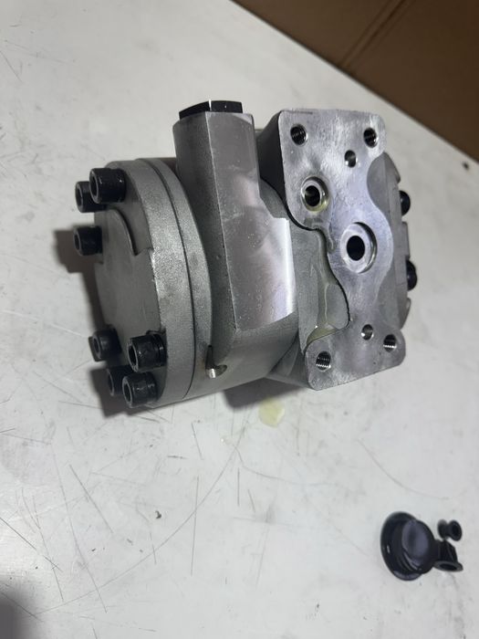 Pompa hidraulică H801 HYDROPACK – Tractor U650 (UTB)