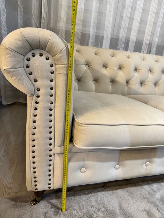 Canapea Chesterfield