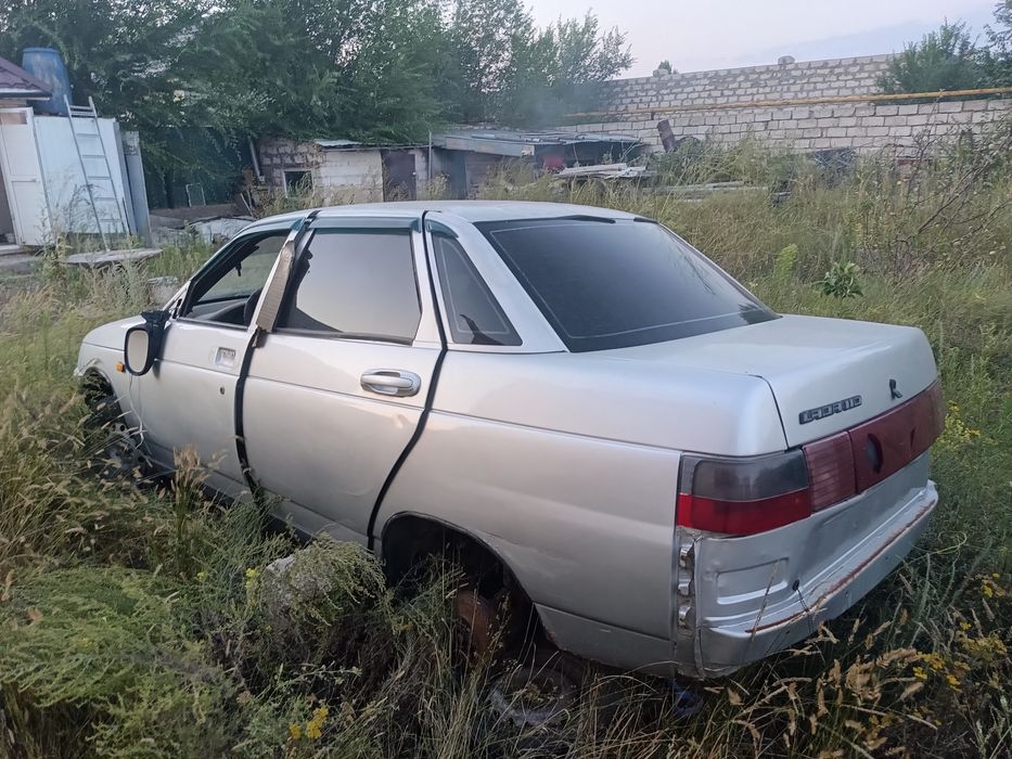 Продам лада 10 на разбор.