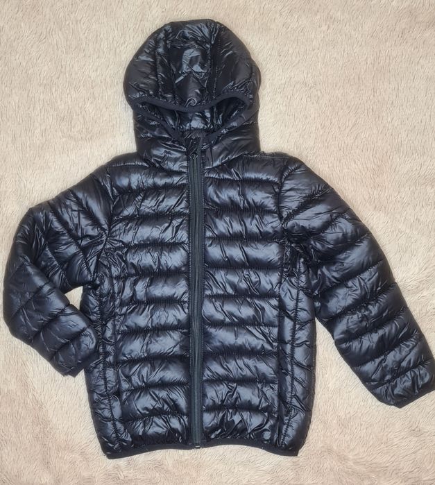 Продам демисезонные куртки на мальчика