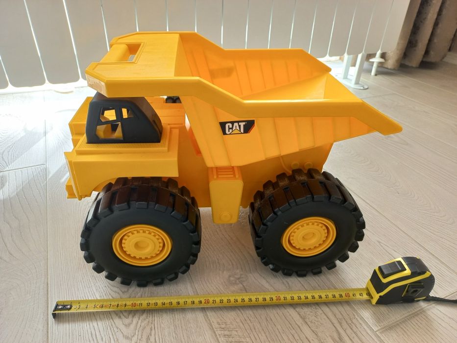 Самосвал CAT 40 cm