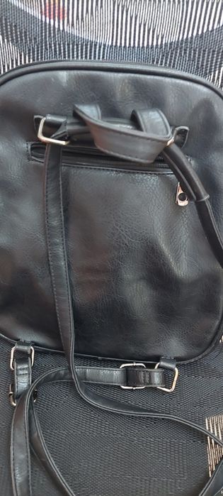 Rucsac piele naturala, impecabil
