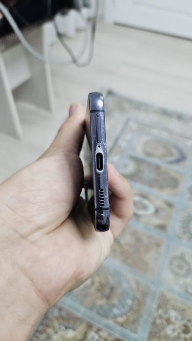 Samsung S22+ 8/256