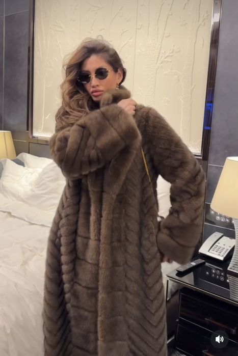 Продам шубу новая