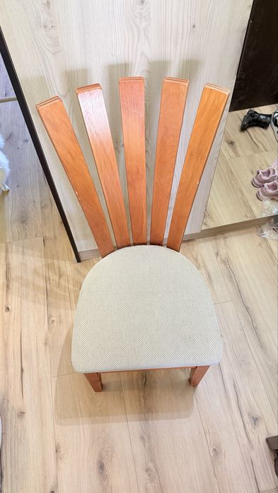 Разтегателна маса със 4 стола