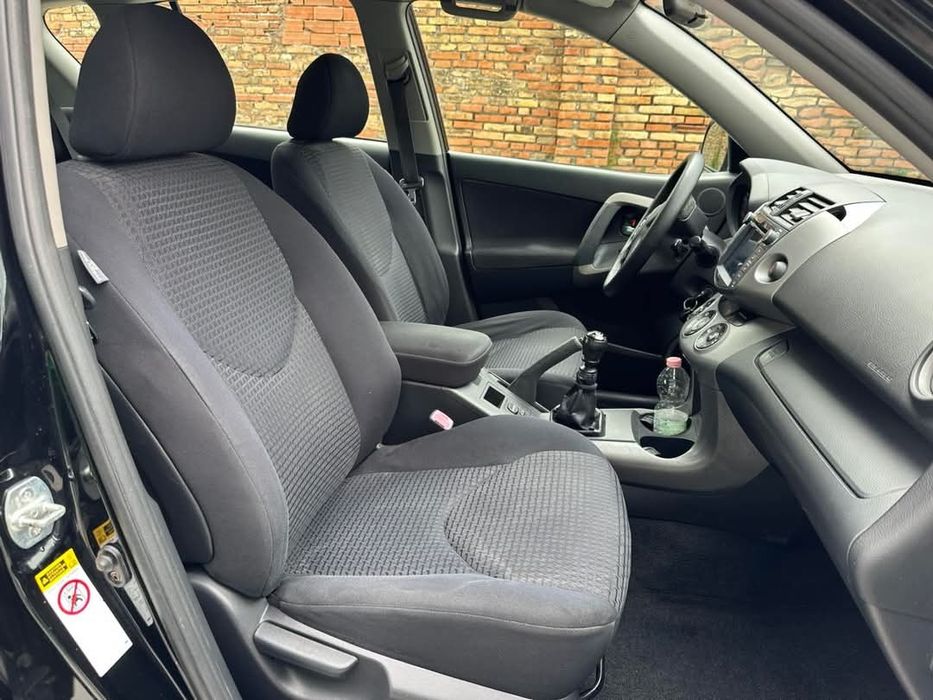 Toyota Rav4 На Части