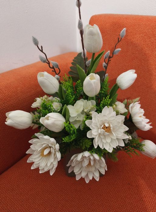 Аранжировка на цветя , които стоплят душата !