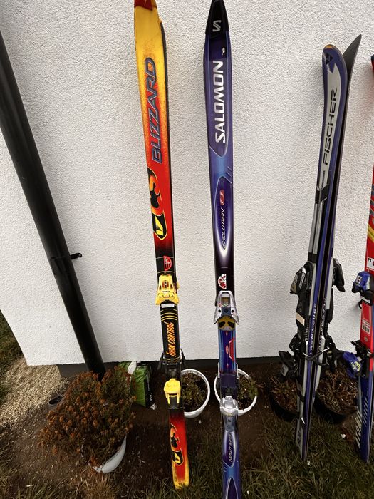Skiuri  Salomon de vanzare